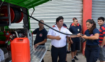 Los Bomberos cuentan con una nueva camioneta