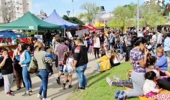 Multitudinario festival de la Primavera y el Estudiante