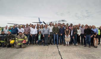 CON UN VUELO DESDE SAN FERNANDO, SE PRESENTARON LOS VUELOS COMERCIALES A GESELL