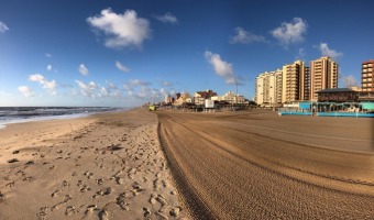 PLAYAS LIMPIAS: INICI EL BARRIDO MECNICO EN LA COSTA GESELINA