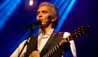 MAJESTUOSO CONCIERTO DE JAIRO EN EL TEATRO MUNICIPAL