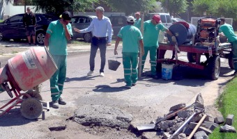 SEGUIMOS ARREGLANDO LAS CALLES DE NUESTRA CIUDAD