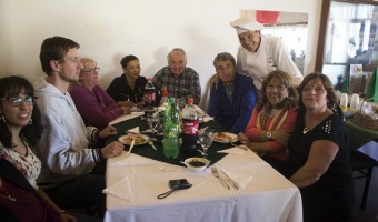 El Intendente particip del festejo del Da del Inmigrante