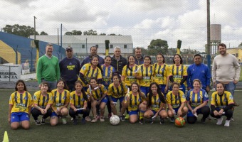 ORGULLO GESELINO: EL EQUIPO DE FTBOL FEMENINO DE ATLTICO, CAMPEN REGIONAL