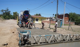 CONTINA LA OBRA DE ASFALTADO DE LA AVENIDA CIRCUNVALACIN