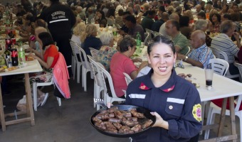 CON CASI 500 PERSONAS, LA COOPERADORA DEL HOSPITAL CELEBR SUS 40 AOS DE TRAYECTORIA