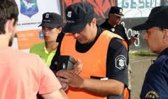 Gesell ya recibi 300 efectivos de la Polica Bonaerense para el Operativo Sol