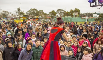 M�S DE 2000 PERSONAS DISFRUTARON DEL �D�A DE LAS INFANCIAS�