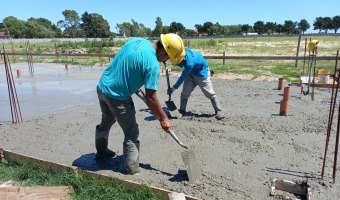 AVANZA LA CONSTRUCCIN DE LA CANCHA DE HOCKEY