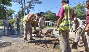 CONTINAN LOS TRABAJOS DE ASFALTADO EN AVENIDA 5