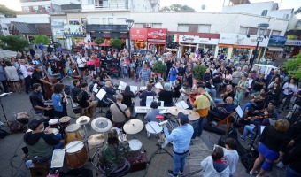 LA ORQUESTA MUNICIPAL SE PRESENTA EN LA PEATONAL GESELINA