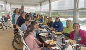 LA PLAYA INTEGRADA MUNICIPAL RECIBI A ALUMNOS Y ALUMNAS DEL CENTRO DE DIA DE LA LOCALIDAD DE LEZAMA