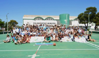 CULMIN LA COLONIA DEPORTIVA MUNICIPAL A PURA DIVERSIN