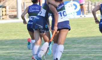 TRIUNFO DE LOS EQUIPOS DE HOCKEY DEL POLIDEPORTIVO MUNICIPAL