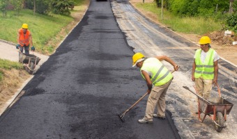 INTEGRANDO TODOS LOS BARRIOS: SE LICIT EL ASFALTADO DE PASEO 145