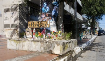 REPARACIONES EN EL ALTAR EN MEMORIA DE FERNANDO BEZ SOSA