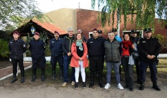 EL ESCUADRN DE CABALLERA DE VILLA GESELL CUMPLI 30 AOS