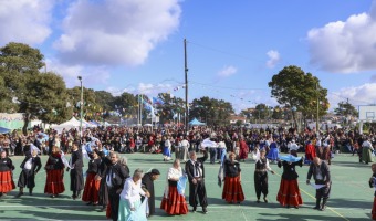 Instituciones folklricas de todo Villa Gesell fueron parte del pericn nacional