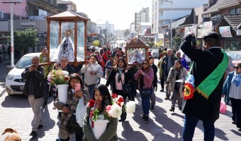 UNA VEZ MS, VILLA GESELL FUE ESCENARIO DE LA FIESTA DE LA VIRGEN DE COPACABANA