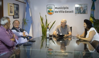 LA AGRUPACIN TRADICIONALISTA POR LAS HUELLAS DE FIERRO Y VEGA CUMPLI 25 AOS