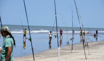 ENCUENTRO DE PESCA EN LA PLAYA DEPORTIVA