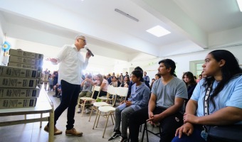 ENTREGAMOS 136 COMPUTADORAS EN LA ESCUELA TCNICA N1