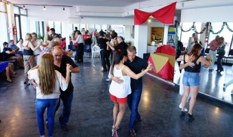 EL CENTRO CULTURAL PIPACH FUE ESCENARIO DE LA PRIMERA MILONGA NAVIDEA