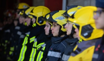 CUIDAMOS NUESTROS RECURSOS: BOMBEROS VOLUNTARIOS LLENAN PISCINAS CON AGUA NO POTABLE