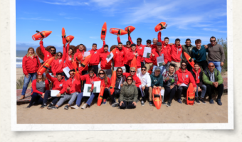ENTREGA DE CARNET A ESTUDIANTES DEL PRECURSO DE GUARDAVIDAS