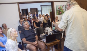 SENTIDO HOMENAJE A CARLOS BAROCELA 