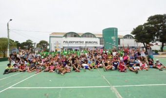 LA COLONIA DEPORTIVA CELEBR EL CARNAVAL JUNTO A LA CHILINGA