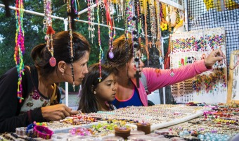 Feria Artesanal y de Manualidades Autctonas