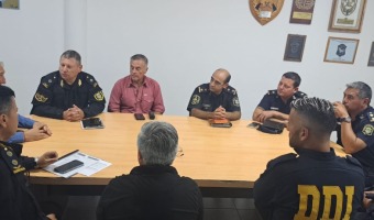 EL EJECUTIVO SE REUNI CON AUTORIDADES POLICIALES