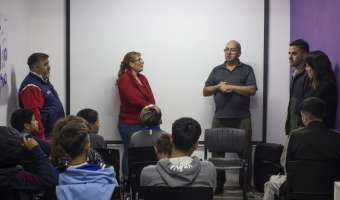 PROYECCIN DE LOCOS DE LA BANDERA EN EL PUNTO DIGITAL