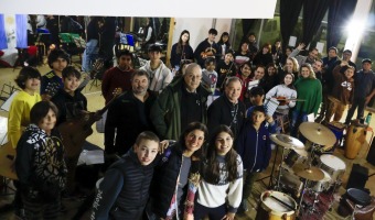 LA ORQUESTA INFANTIL Y JUVENIL RECIBI NUEVOS ATRILES