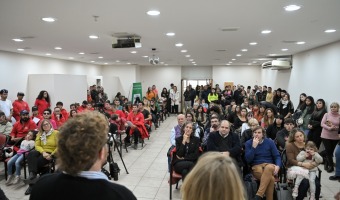 EDUCACIN: ESTUDIANTES FINALIZARON LAS CARRERAS DEL PROGRAMA PUENTES Y GUARDAVIDAS