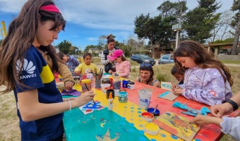 VECINOS Y VECINAS DEL BARRIO