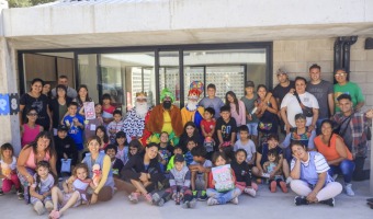 CON LA VISITA DE LOS REYES MAGOS Y MUCHA DIVERSIN COMENZ LA COLONIA EN CASA DE LAS INFANCIAS