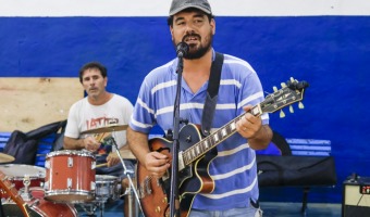 MSICA Y UNA GRAN MOVIDA SOLIDARIA POR BAHA BLANCA