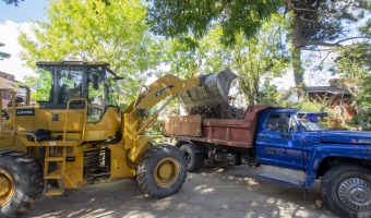 CORRALN: AVANZA LA RECOLECCIN DE RESTOS DE PODA EN BARRIO NORTE