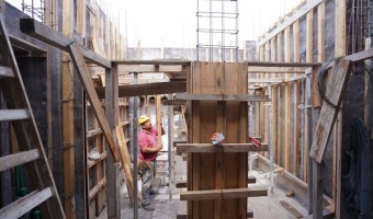 AVANZA LA OBRA DE REFORMAS DEL HOSPITAL ARTURO ILLIA