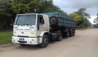 Se incorpora un nuevo camin con batea gracias a familia solidaria