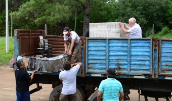 ENTREGA DE MOBILIARIO EN EL JARDIN 907