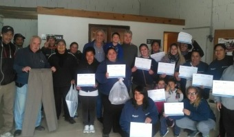 ENTREGA DE CALZADO Y DIPLOMAS A LAS COOPERATIVAS GESELINAS