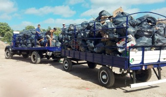 SE CONTINA LEVANTANDO GRAN CANTIDAD DE BOLSAS DE RESIDUOS EN PLAYA
