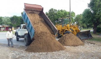 TRAS EL TEMPORAL LA MUNICIPALIDAD REPARA LAS CALLES MS AFECTADAS