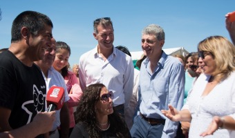 BARRERA RECIBI A LA VICEPRESIDENTA DE LA NACIN EN LA PLAYA INTEGRADA