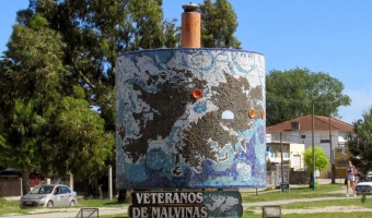 ACTO EN CONMEMORACIN DEL DAS DEL VETERANO Y CADOS DE MALVINAS