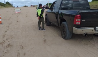TRNSITO REALIZA CONTROLES DE ALCOHOLEMIA EN LOS ACCESOS A LA PLAYA