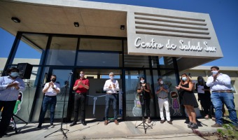 CON LA PRESENCIA DE GOLLN, SE INAUGUR LA AMPLIACIN DEL CENTRO DE SALUD SUR